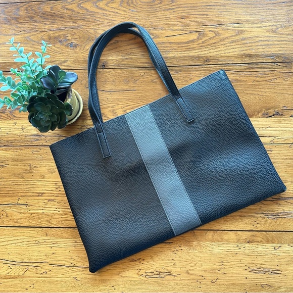 Vince Camuto Handbags - Vince Camuto Luck Black Pebbled Vegan Leather Tote